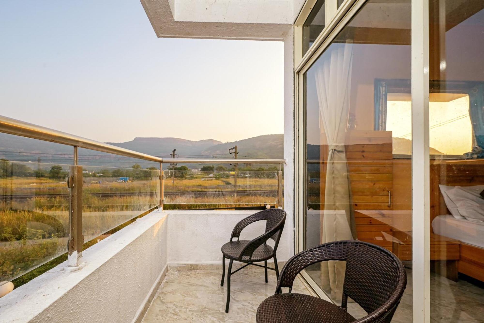 Ll Empyrean Stays II 6Bhk Big Daddy Villa II Private Pool II Ac II View Ll Lonavala Bagian luar foto